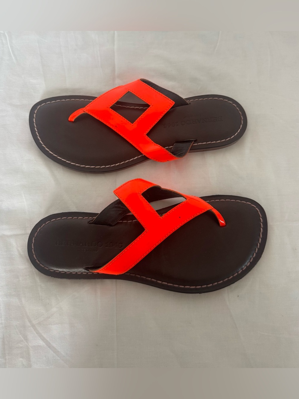 Bernardo Orange Leather Thong Sandals Size 8